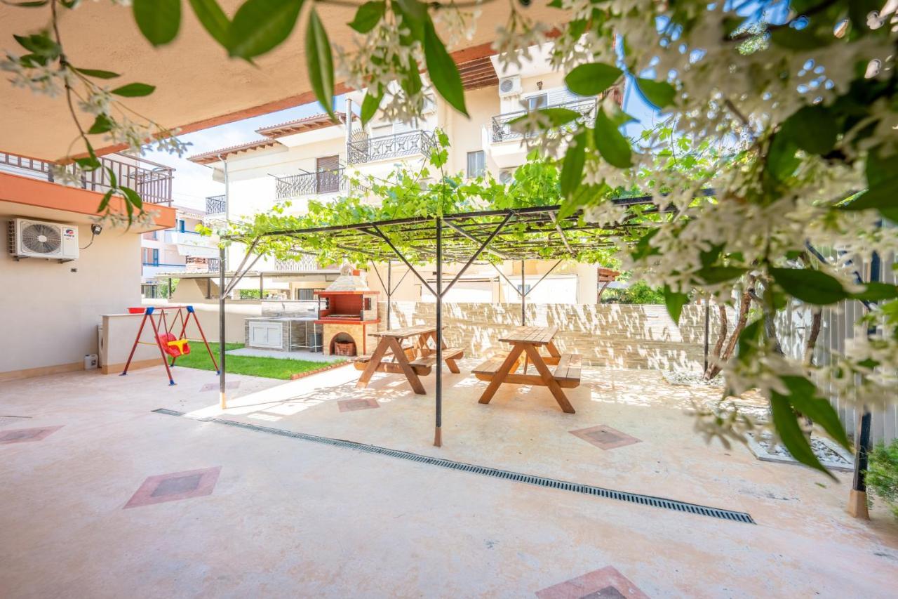 Milonas House Apartments Паралия Дионисиу Екстериор снимка