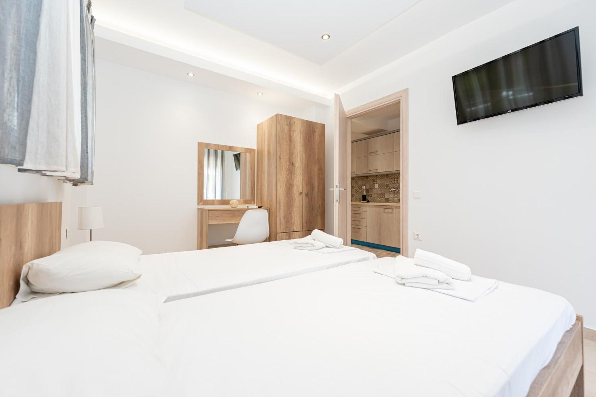 Milonas House Apartments Паралия Дионисиу Екстериор снимка