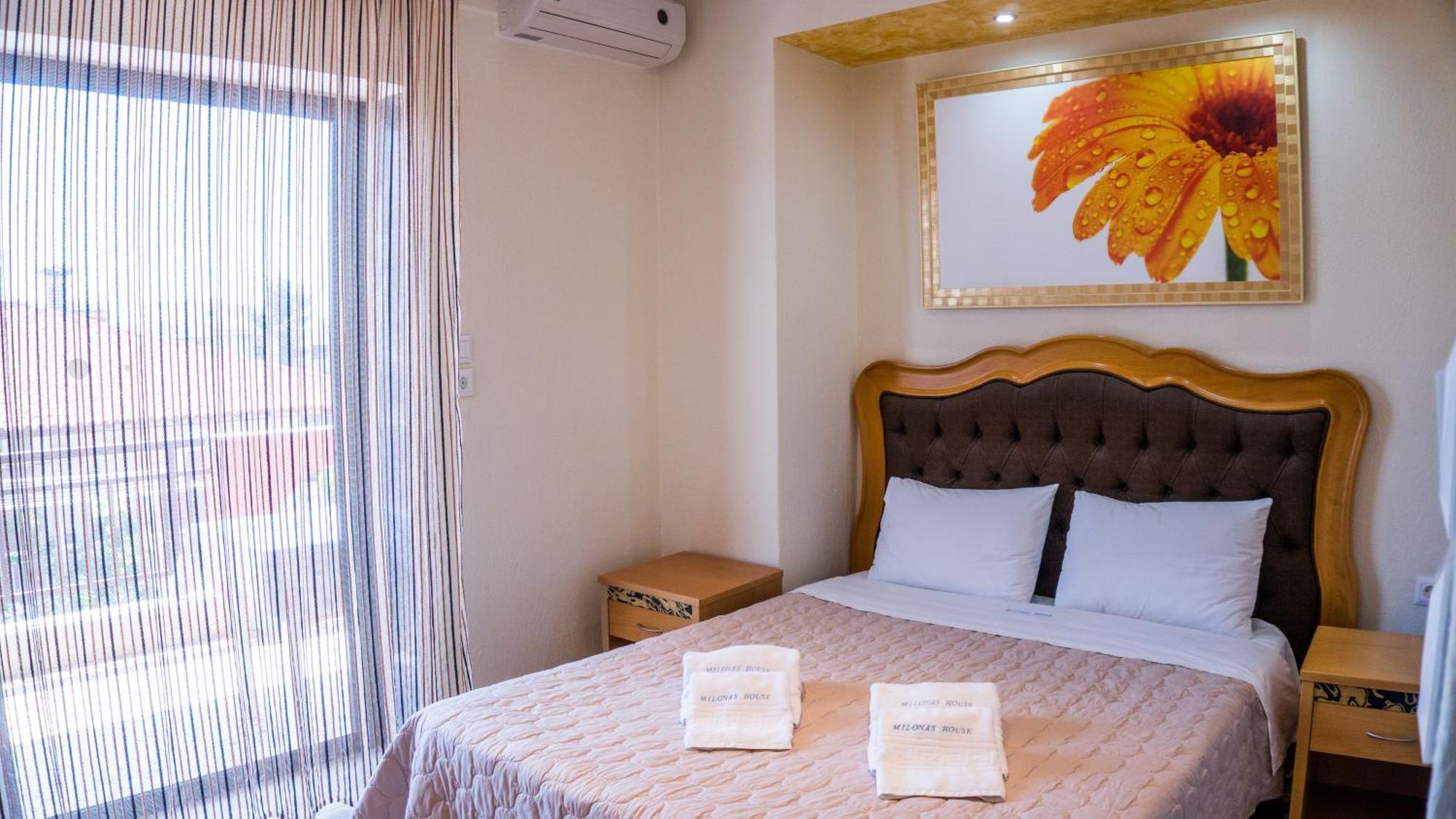 Milonas House Apartments Паралия Дионисиу Екстериор снимка