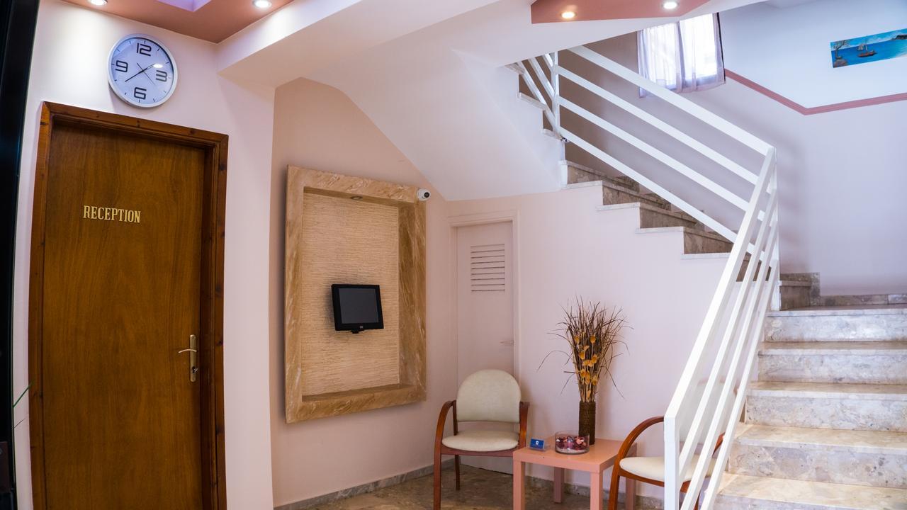 Milonas House Apartments Паралия Дионисиу Екстериор снимка