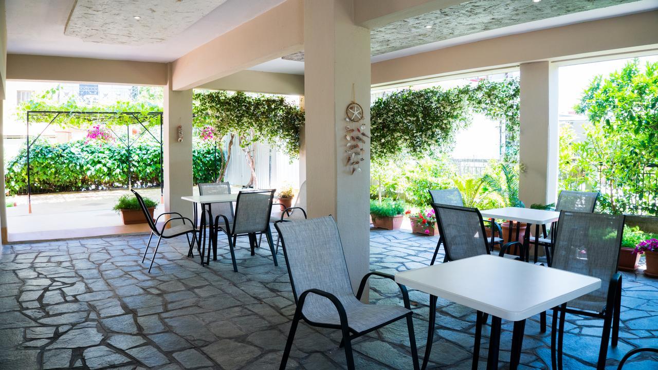 Milonas House Apartments Паралия Дионисиу Екстериор снимка